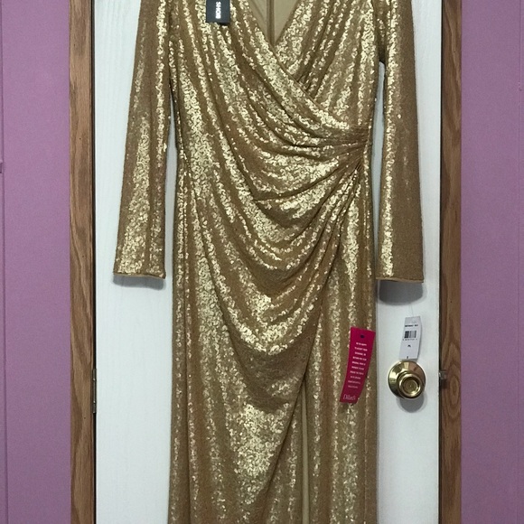 Tashadi Shoji Gold Sequin Gown - Picture 3 of 5